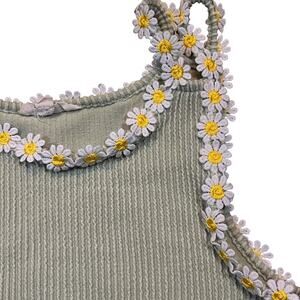 Moa Moa Women Small Baby Girl Daisy Flower-Appliqued Cropped Tank‎ Top festival